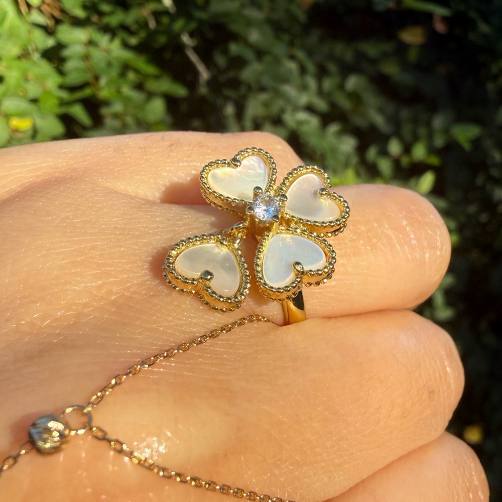 Gold and White Heart Ring SIZE 7 - Picture 9 of 12